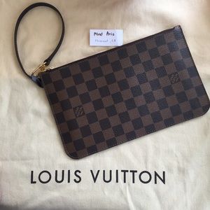 ❌sold❌New LV nvf Damier wristlet pouch clutch